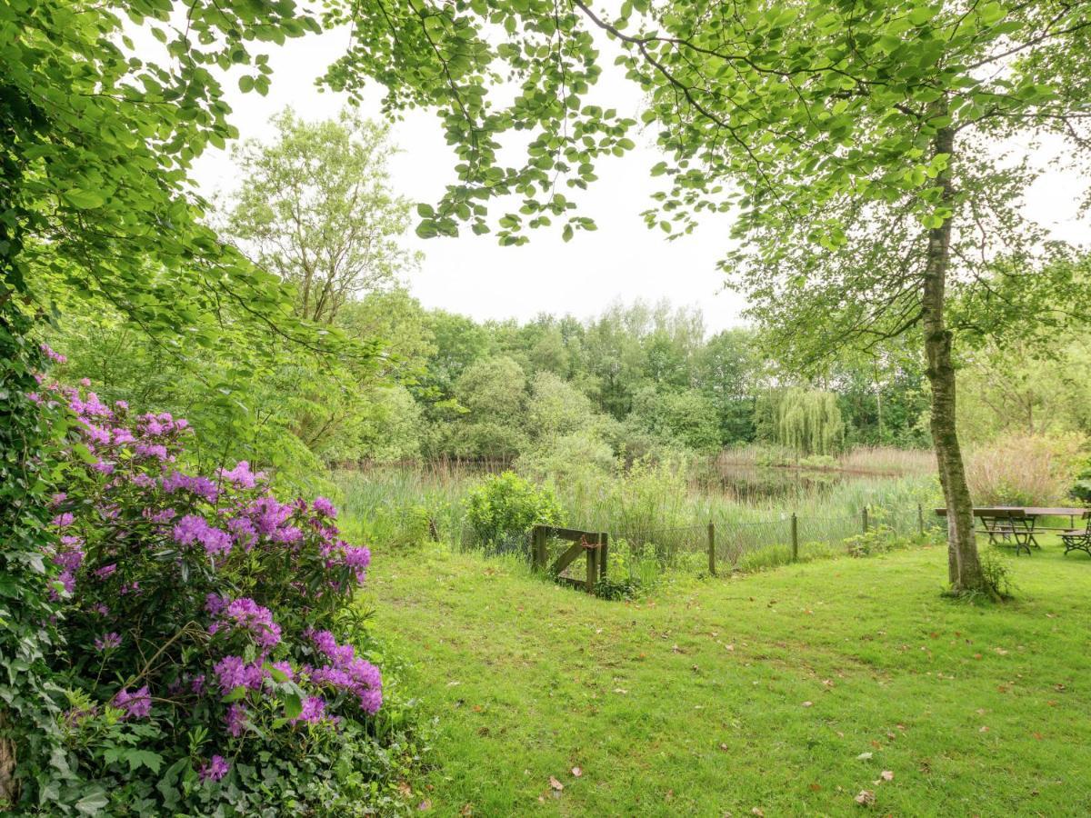 Quietly Located Farmhouse With Sauna And Hot Tub Balkbrug 외부 사진